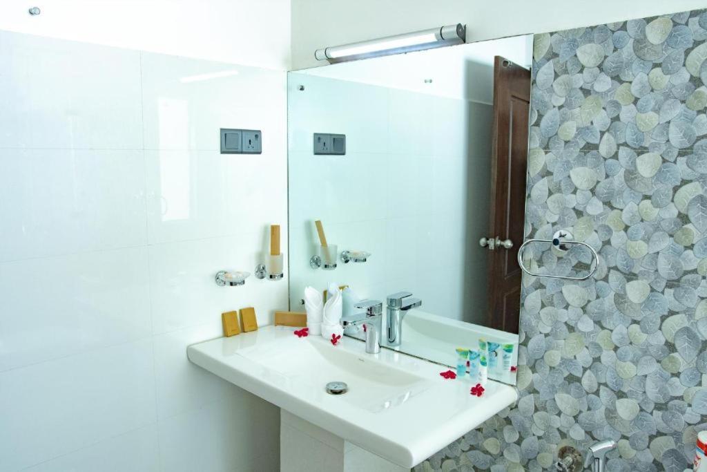 Pink Land Hotel Beruwala Ngoại thất bức ảnh